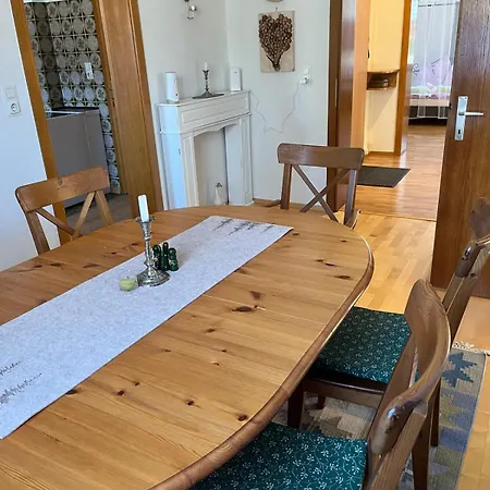 Apartamento Hakuna Matata Mit Gartenanteil Und Bademoeglichkeit Im Fluss *