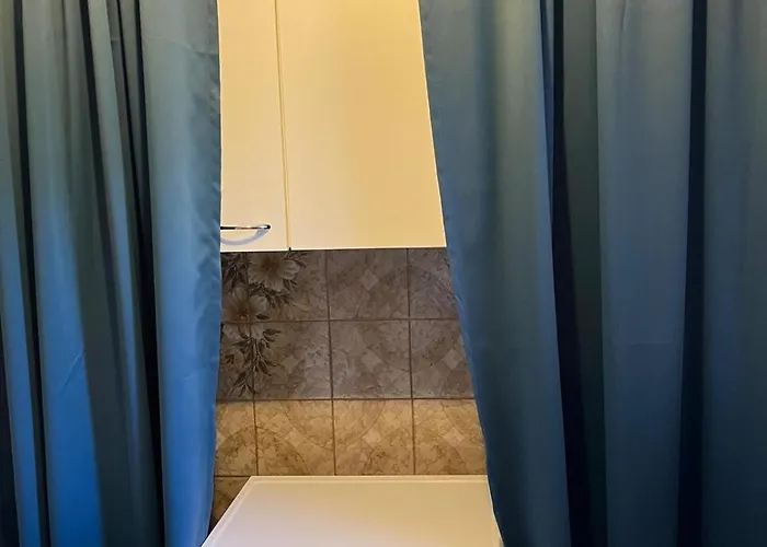 Hakuna Matata Mit Gartenanteil Und Bademoeglichkeit Im Fluss Apartamento